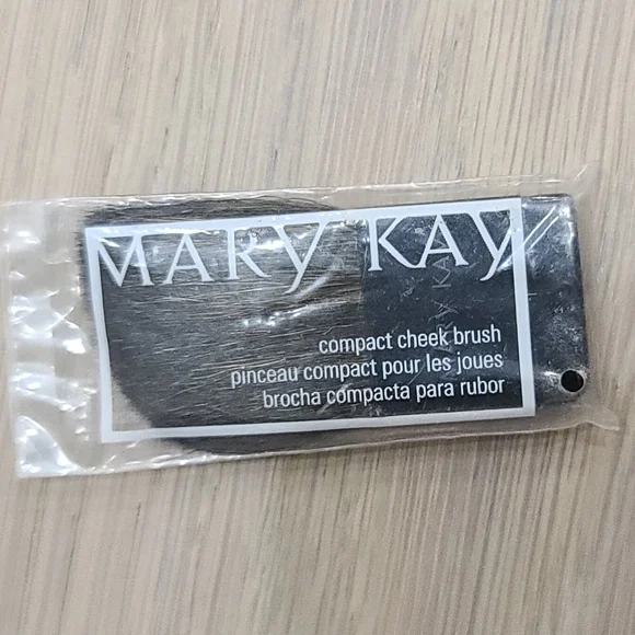 Mary Kay Compact Brush set Natural Bristle brushes - Picture 3 of 6